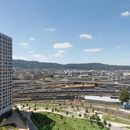 Renaissance Zurich Tower Hotel-2